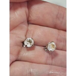 *Sale* Gold tone rhinestone earrings